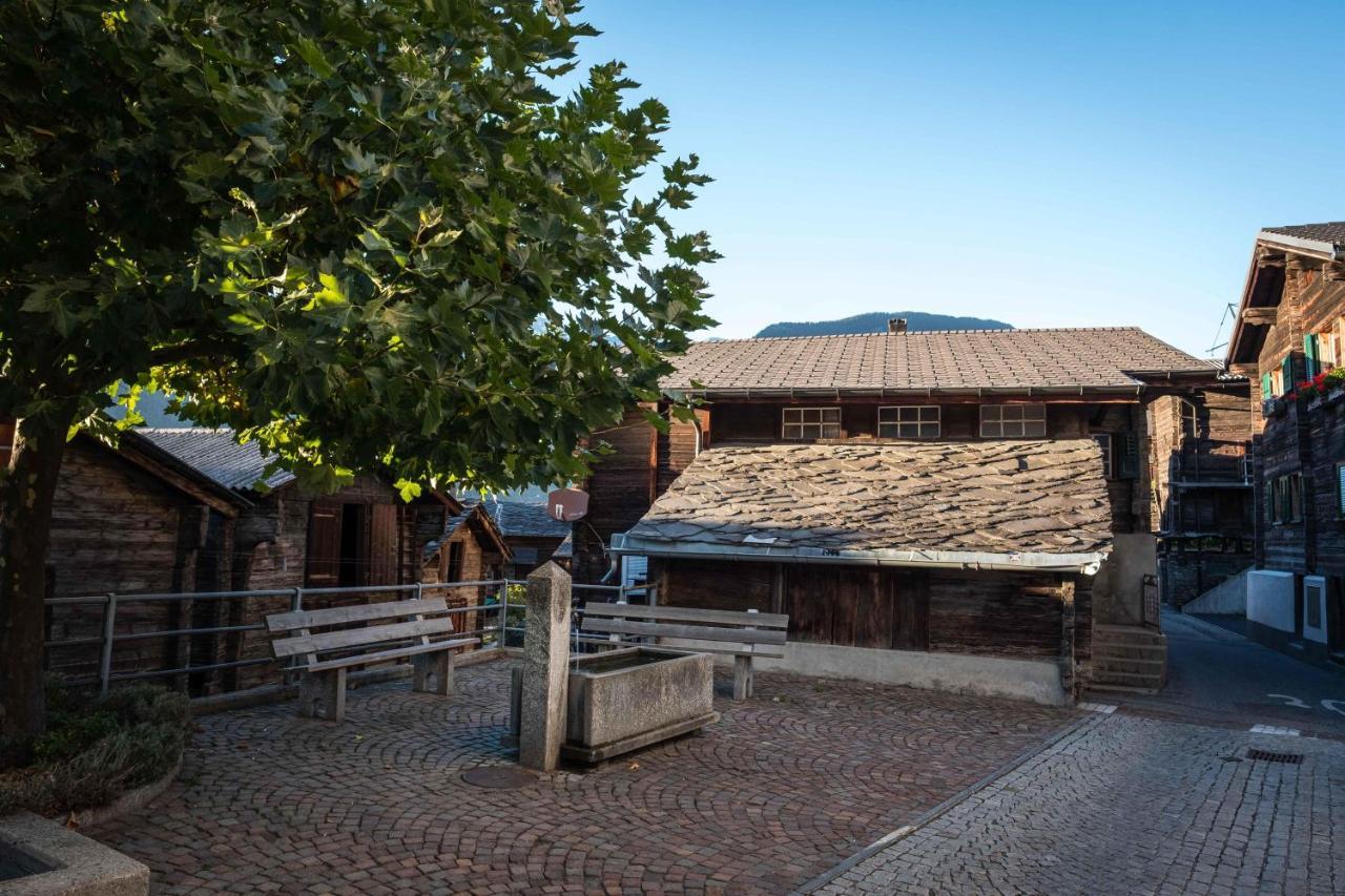 Ferienwohnung Dorfbrunnu Ried-Brig Exterior photo
