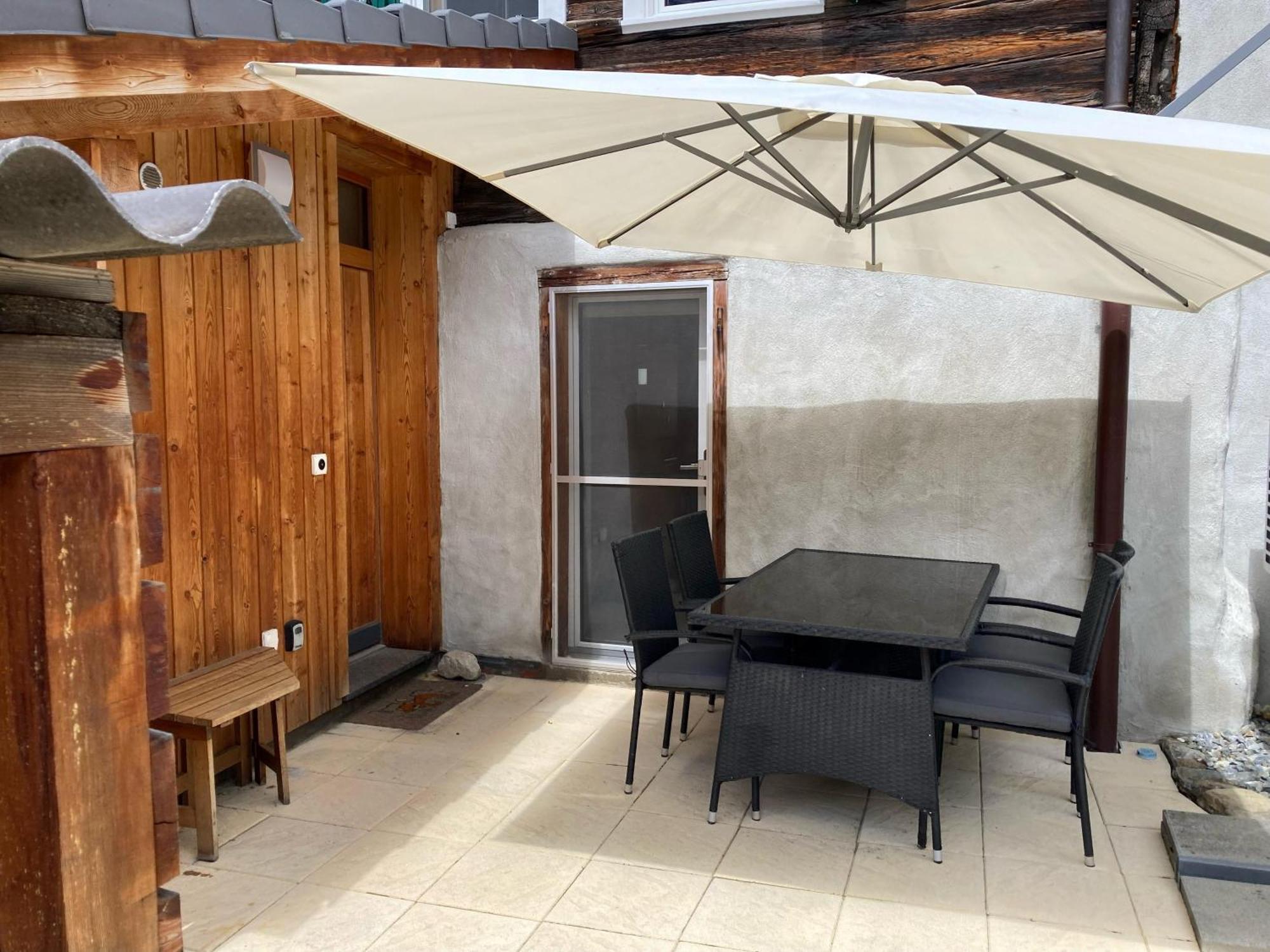 Ferienwohnung Dorfbrunnu Ried-Brig Exterior photo